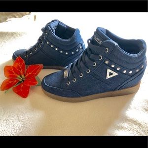 9.5 Guess Decia Wedge Sneakers